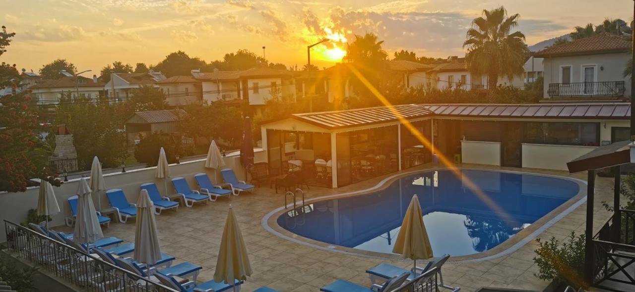 דליאן Loya Vita Hotel מראה חיצוני תמונה