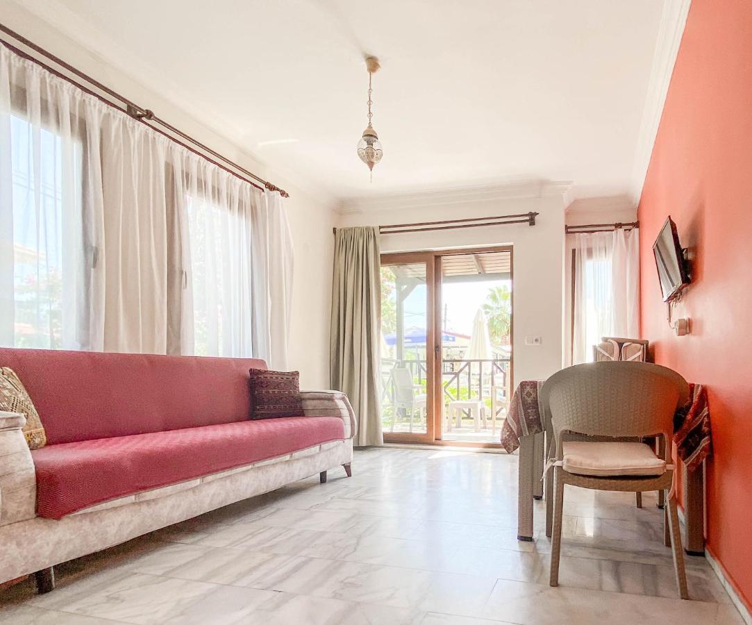דליאן Loya Vita Hotel מראה חיצוני תמונה