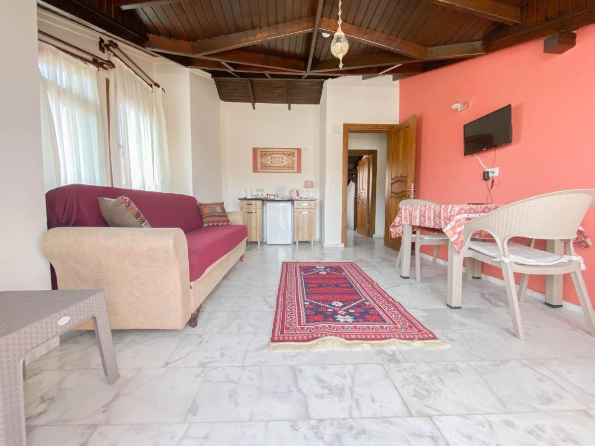 דליאן Loya Vita Hotel מראה חיצוני תמונה