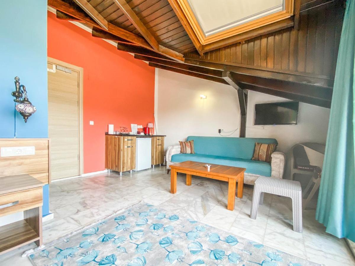 דליאן Loya Vita Hotel מראה חיצוני תמונה