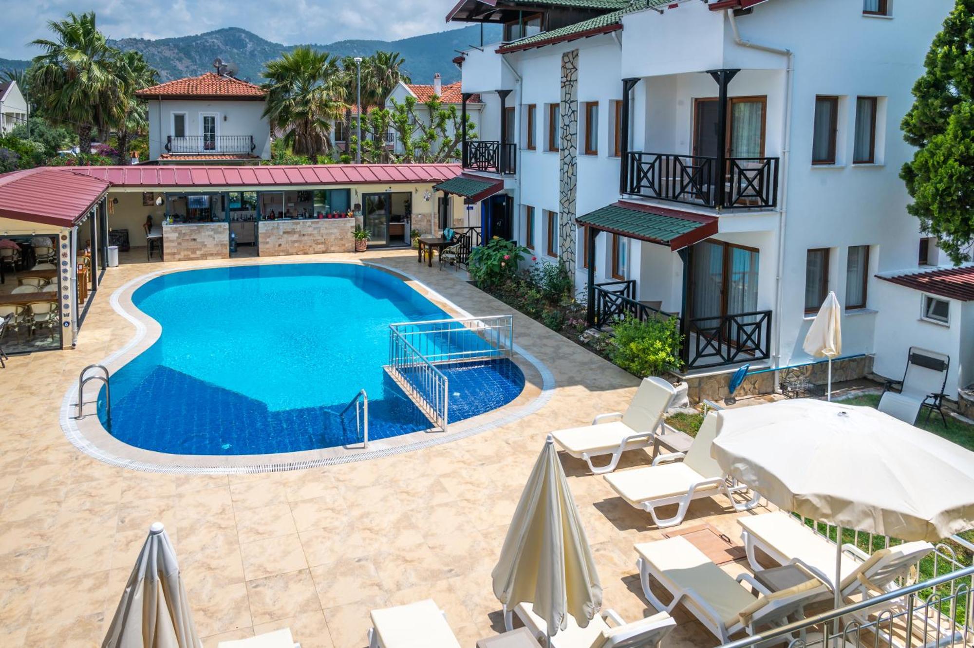 דליאן Loya Vita Hotel מראה חיצוני תמונה